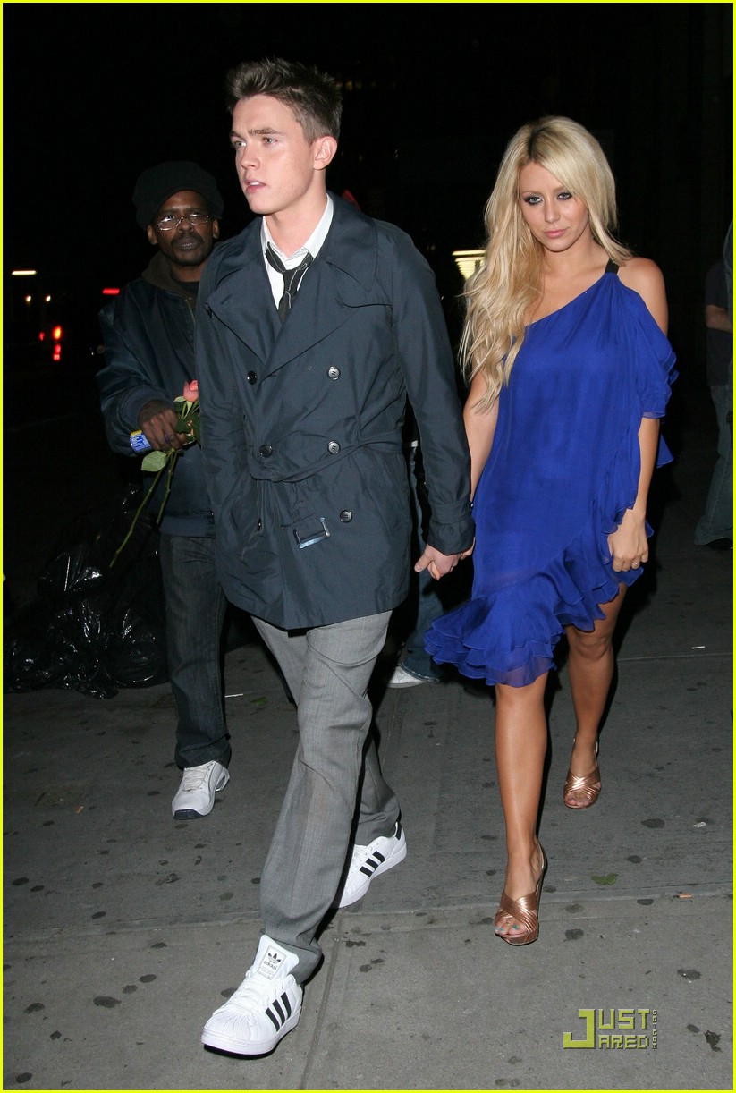 Jesse McCartney couple