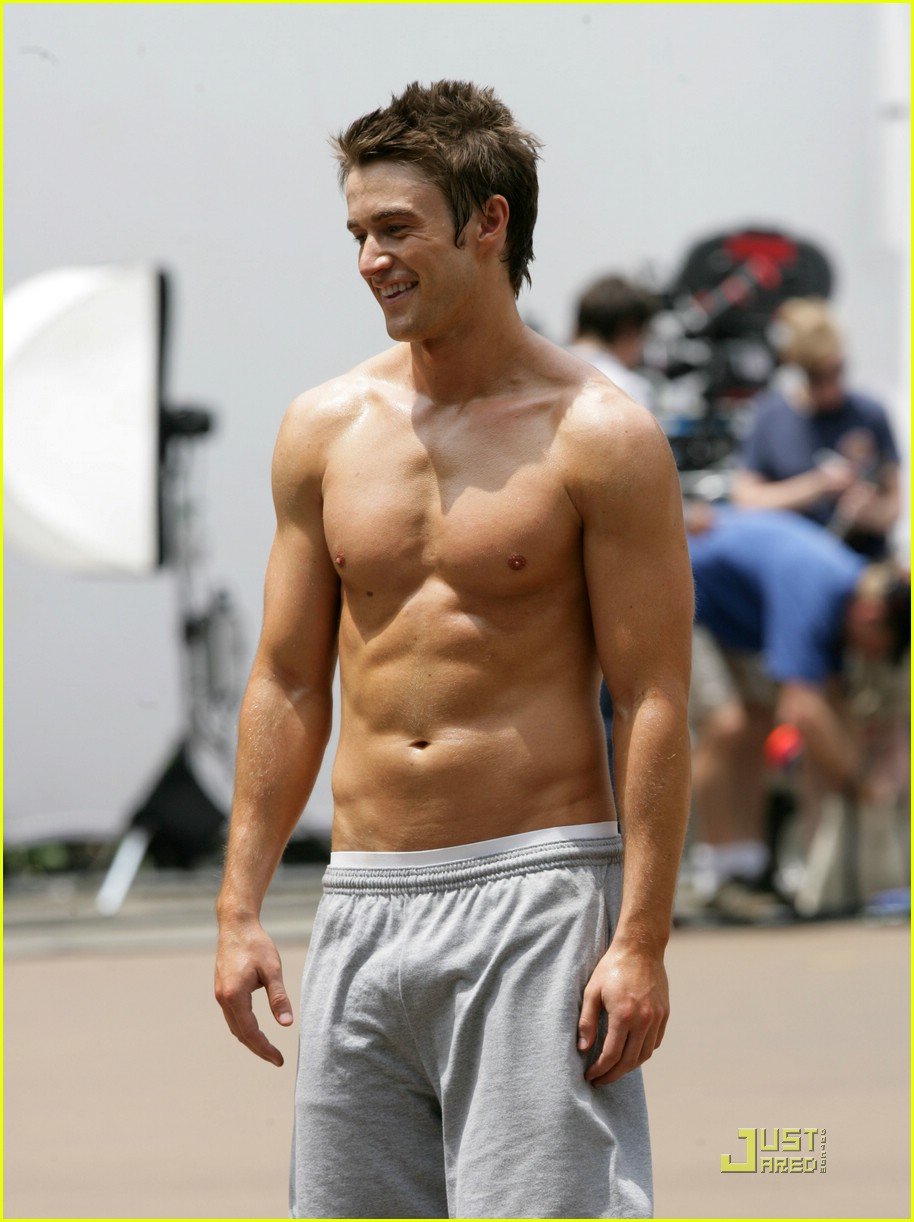 robert-buckley-hot-03.jpg