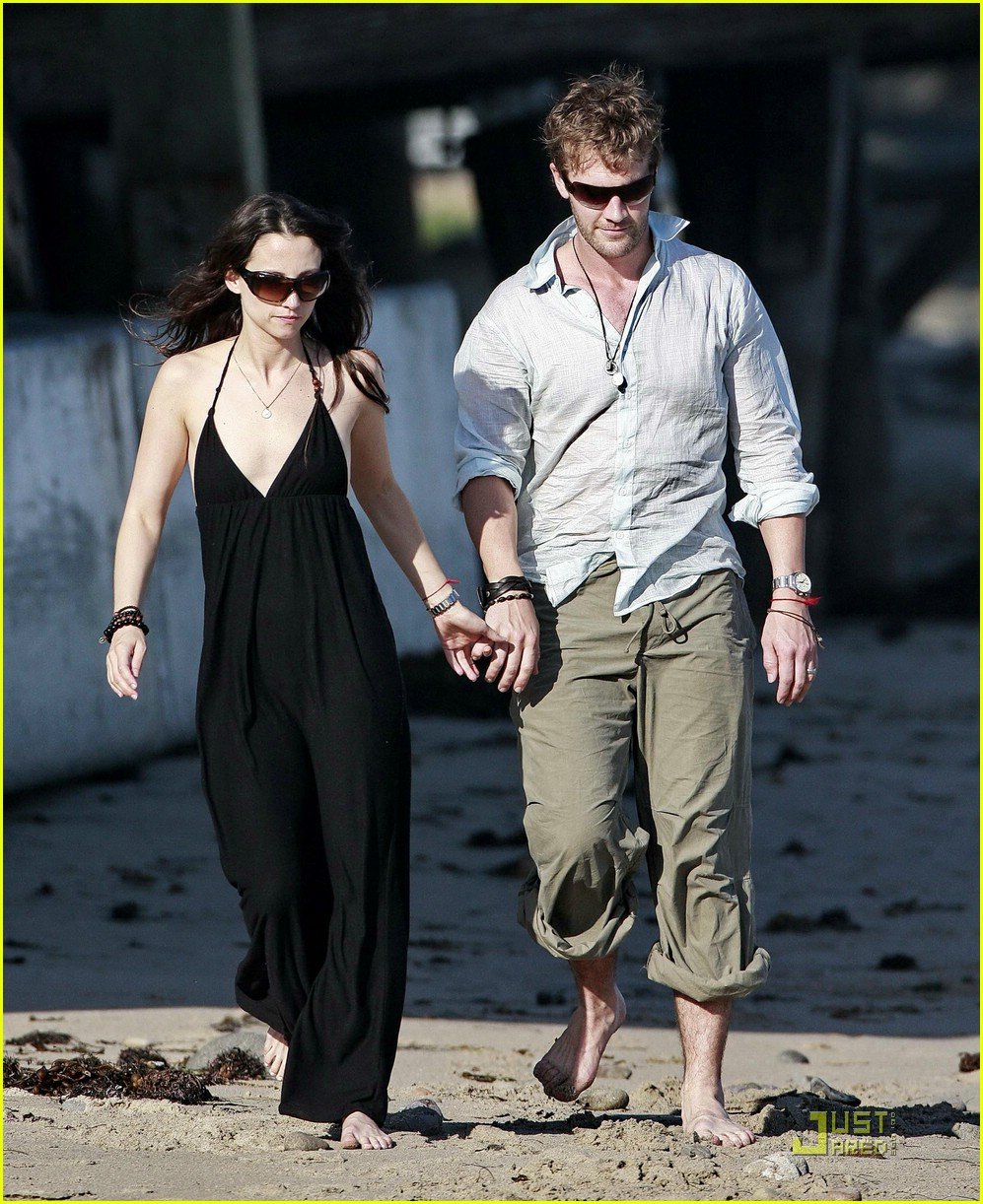Full Sized Photo of james van der beek wedding anniversary