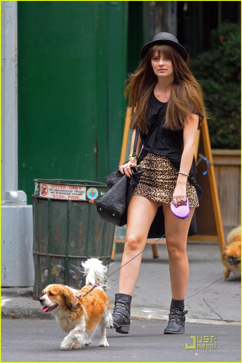 Mischa Barton couple
