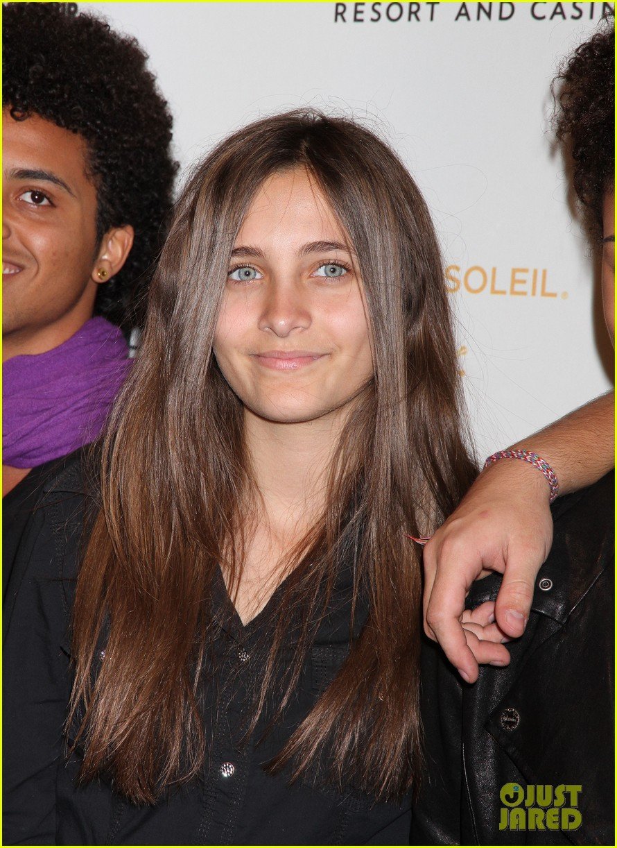 Paris, Prince & Blanket Jackson 'Immortal World Tour' Premiere! Photo