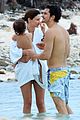 miranda kerr shirtless orlando bloom beach vacation with flynn 19