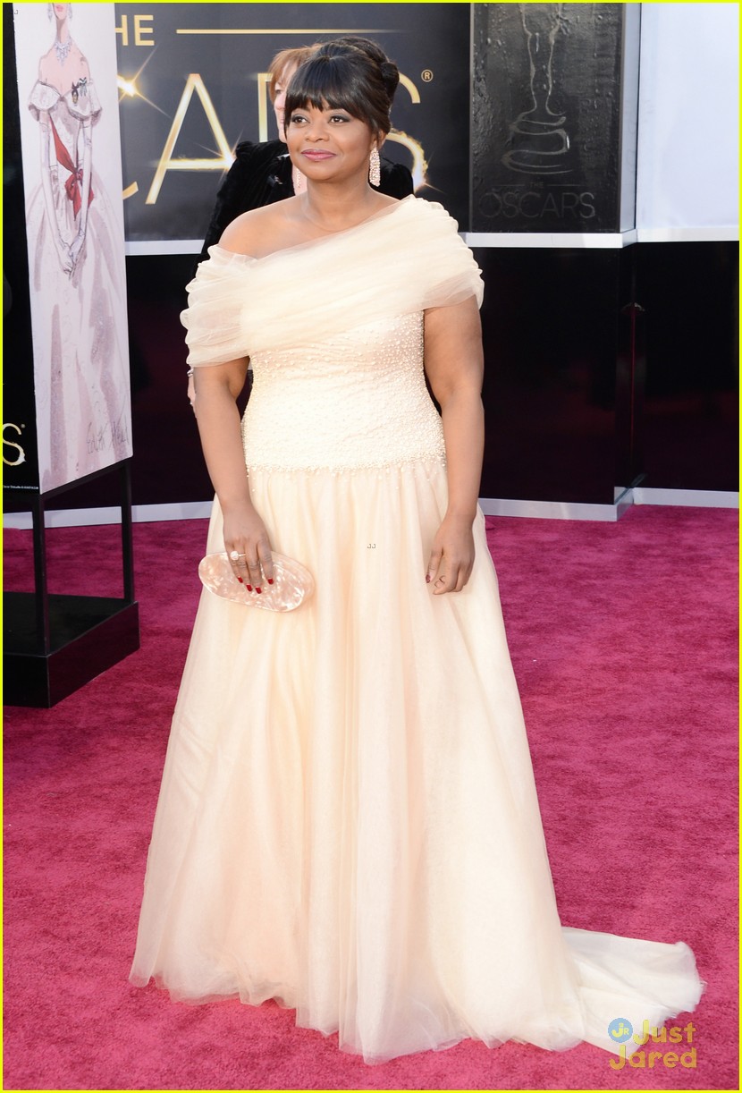 Octavia Spencer - Oscars 2013 Red Carpet: Photo 2819275 ...