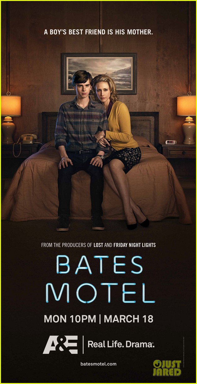 vera-farmiga-freddie-highmore-bates-mote