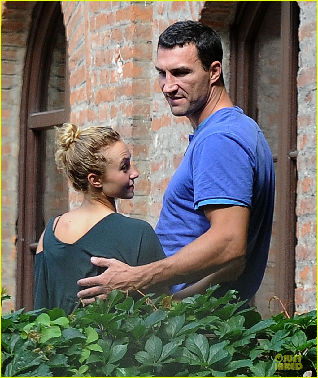 Hayden Panettiere & Wladimir Klitschko: Verona Sightseeing Couple