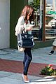 selena gomez grabs coffee with mom mandy 16