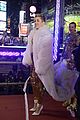 miley cyrus new years eve 2014 performance watch now 24