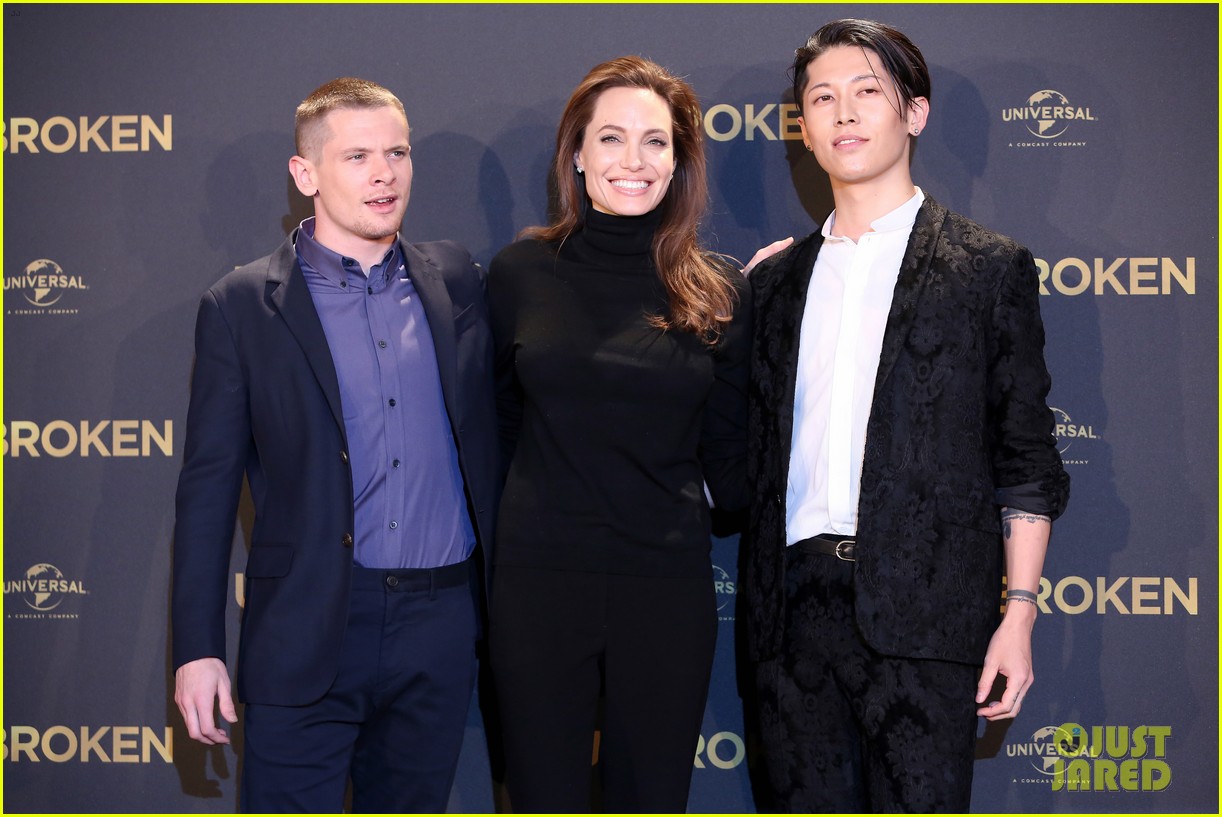 angelina-jolie-unbroken-photo-call-berli