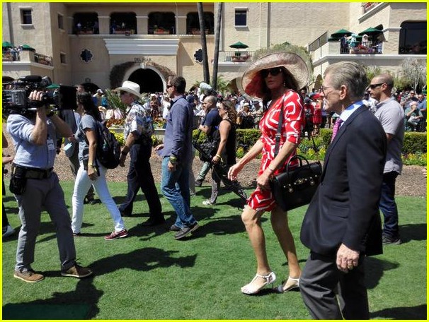caitlyn jenner wears short red dress for del mar racetracks opening 01