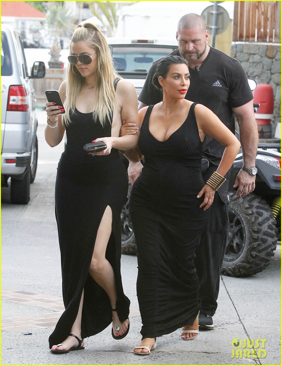 kardashians vacation in st barts together 01