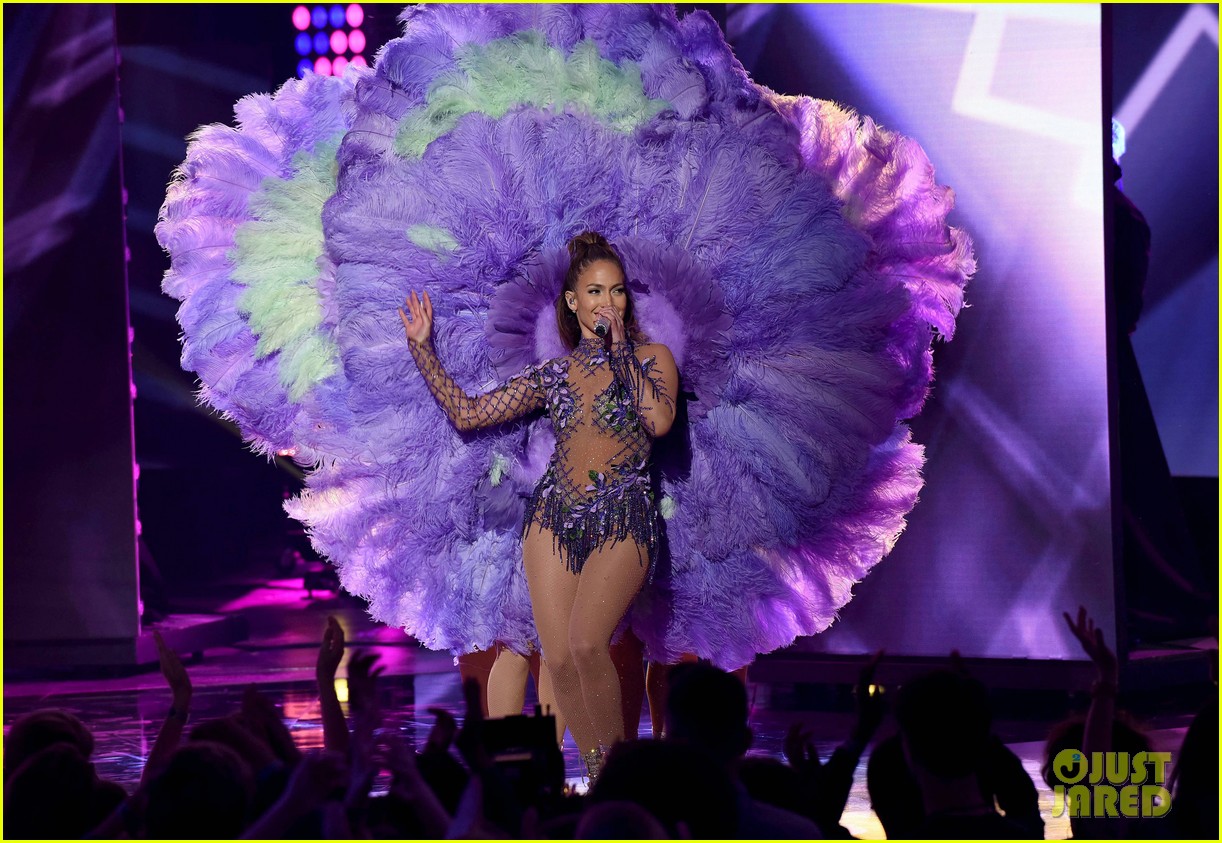 Jennifer Lopez Releases Sexy New Video for Aint Your Mama