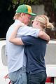 kirsten dunst jesse plemons hug los angeles 04