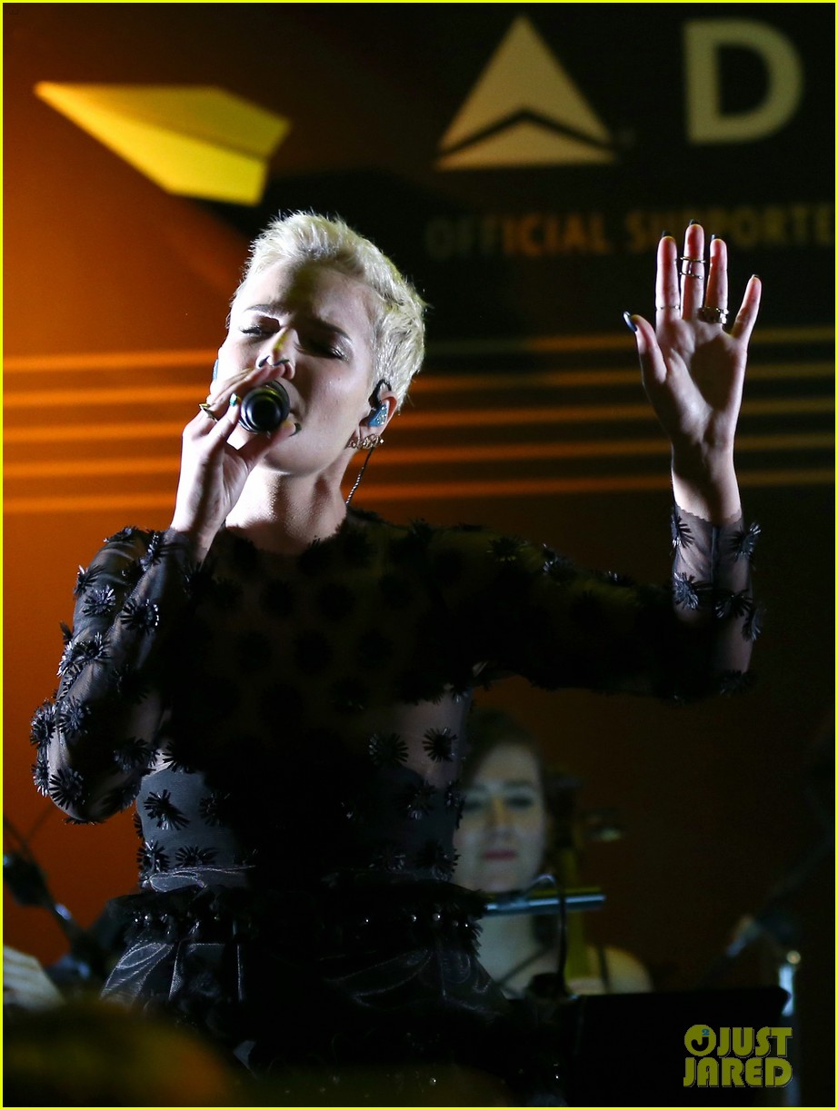 Halsey Suffered A Nip Slip At Delta S Pre Grammy Event Photo 3856786 2017 Grammys Weekend Daya Elle King Gabby Douglas Halsey Kirstin Maldonado Serayah Serinda Swan Pictures Just Jared