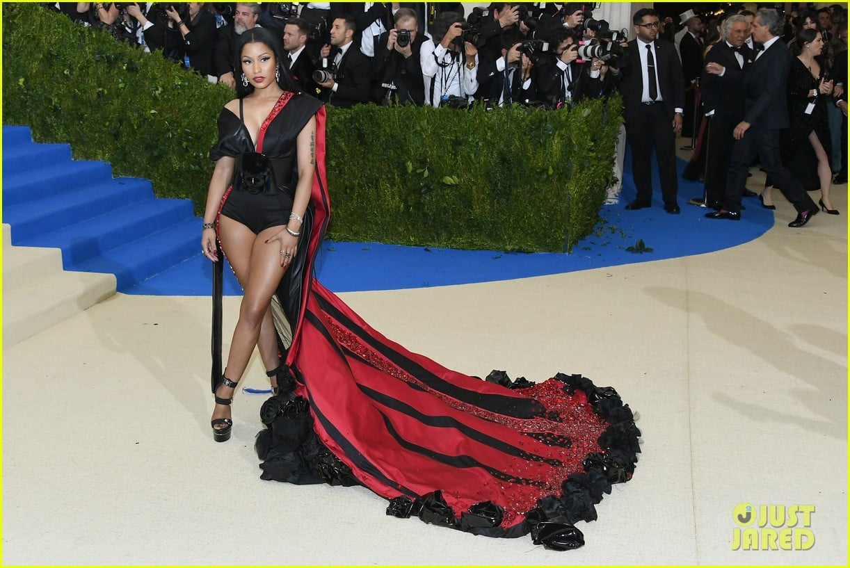 nicki-minaj-2017-met-gala-09.jpg