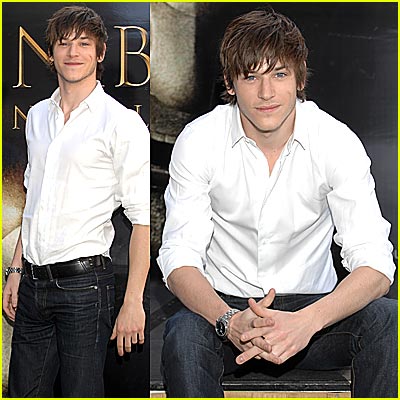 French actor Gaspard Ulliel attends a photo call for Hannibal Rising on 