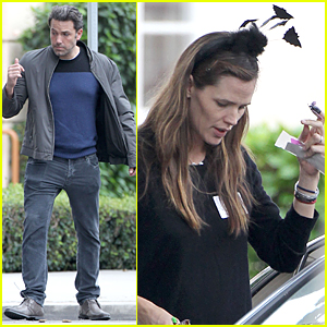 Jennifer Garner Has Ben Affleck & Batman on Her Mind on Halloween