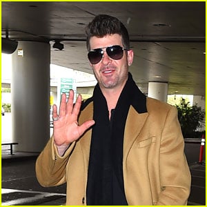 Robin Thicke Returns to L.A. After Starting a New Relationship with a 19-Year-Old