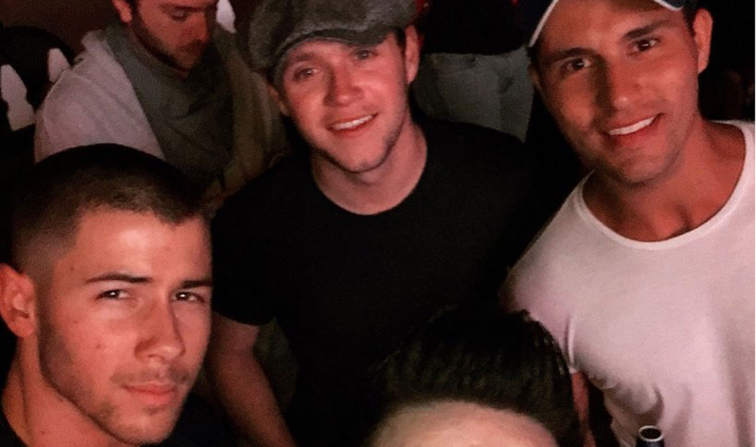 Nick Jonas, Niall Horan, & Dan + Shay Check Out Shania Twain Together!