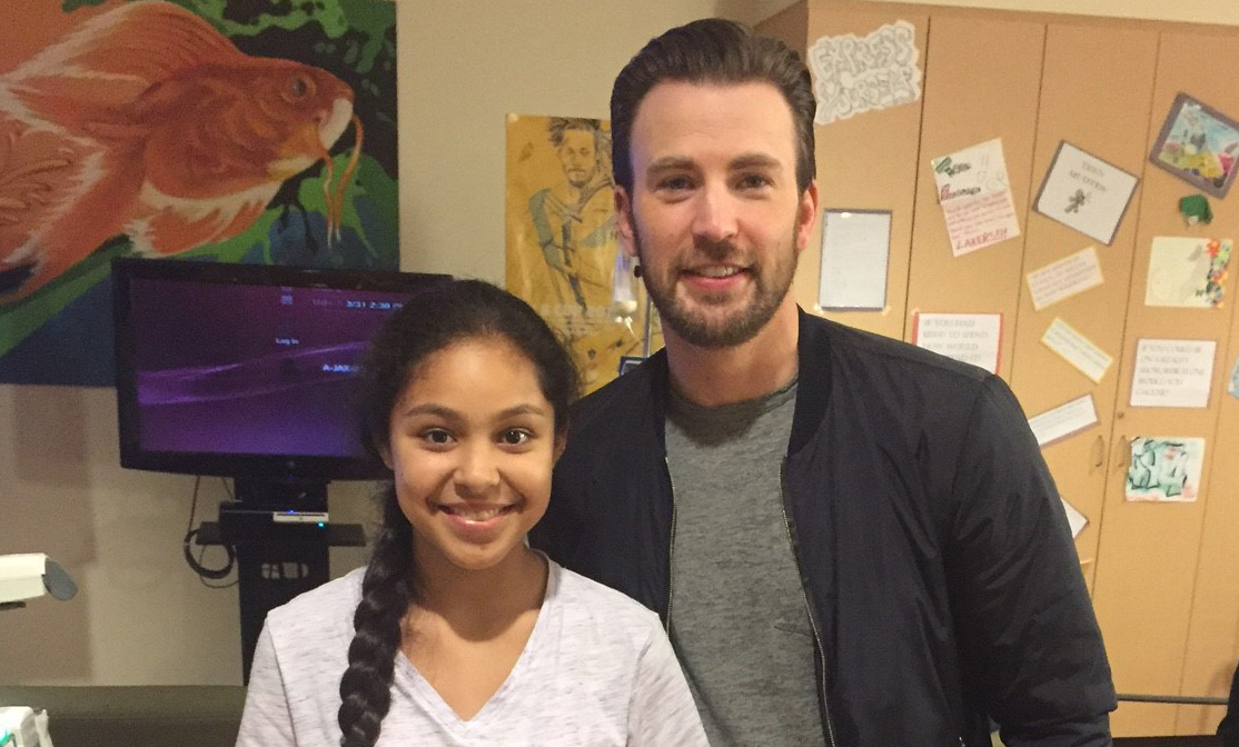 Chris Evans Surprises Kids at Children's Hospital Los Angeles