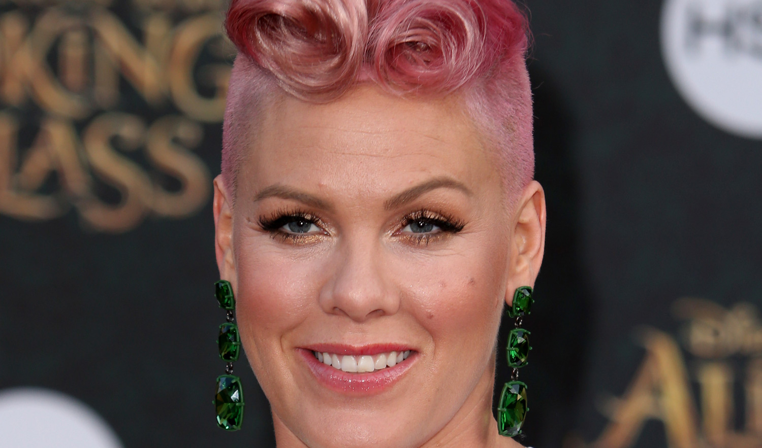 Pink Reveals Her Weight, Says She Doesn't Feel Obese