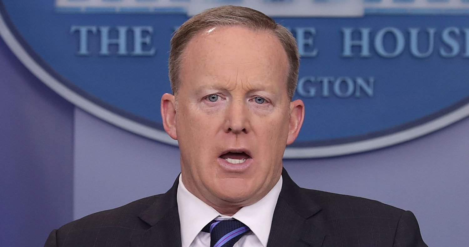 Sean Spicer Apologizes for Hitler & Holocaust Comments