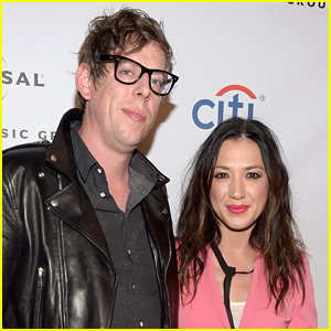 Patrick carney michelle branch image