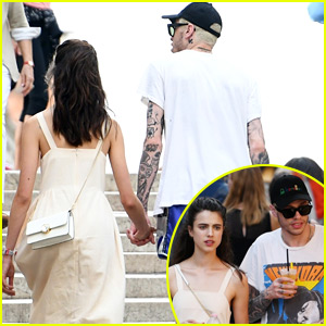 Pete Davidson & Margaret Qualley Hold Hands While Sightseeing in Venice