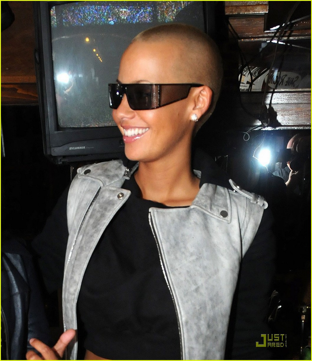 Amber Rose Has Awesome Abs: Photo 2310822 | Amber Rose ...