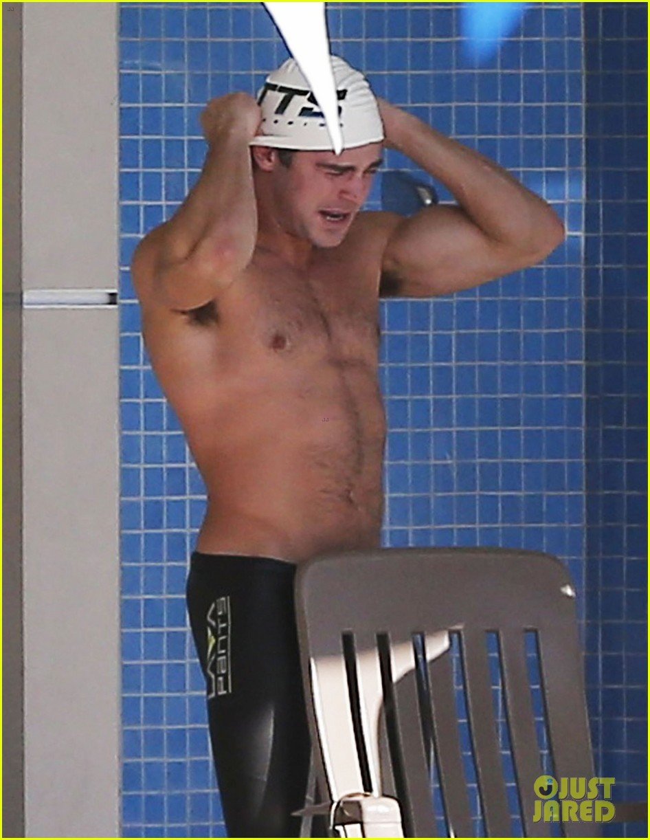 zac efron goes shirtless for baywatch swimming lessons 13